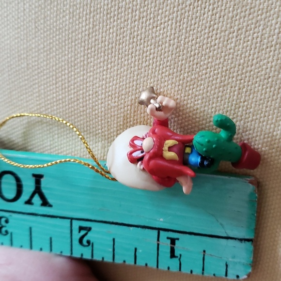 Looney Tunes Miniature Christmas Ornaments- 4 - Picture 10 of 12